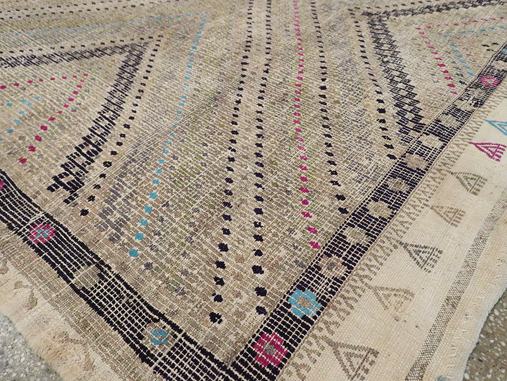 Mid-20th Century Turkish Flatweave Kilim, No.30070 - Staging