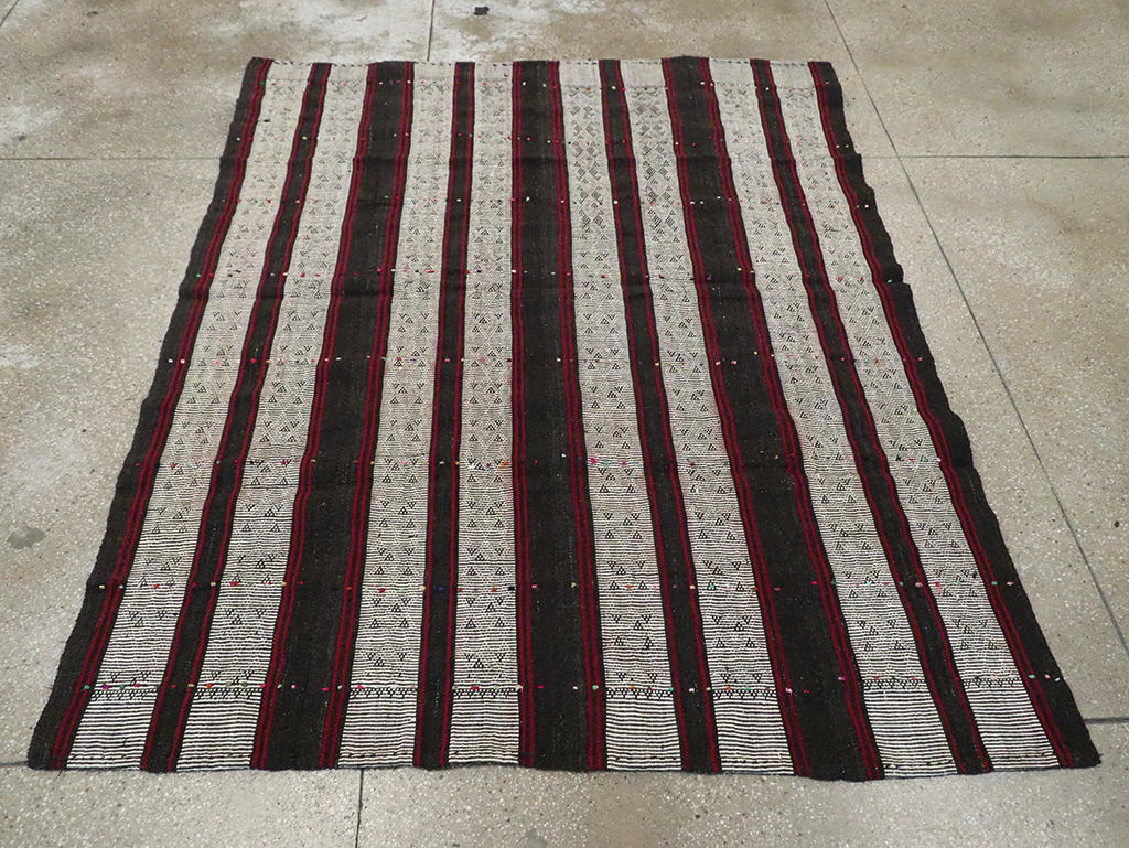 Mid-20th Century Turkish Flatweave Kilim, No.30073 - Staging