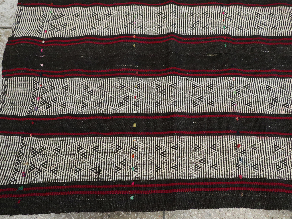 Mid-20th Century Turkish Flatweave Kilim, No.30073 - Staging