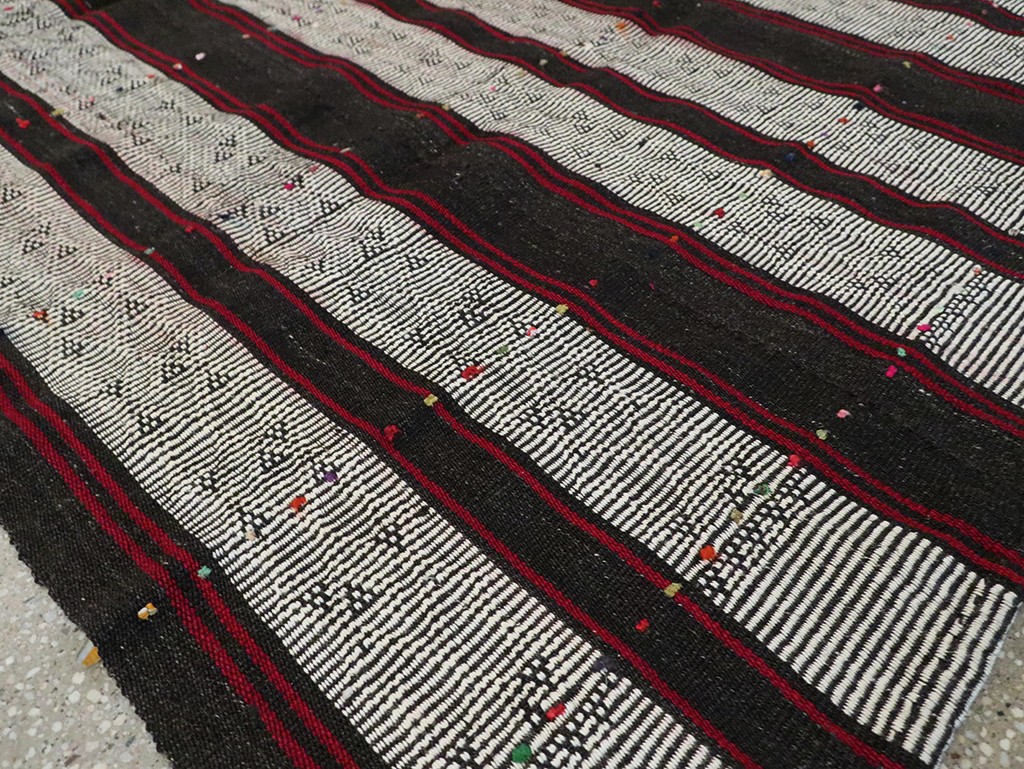 Mid-20th Century Turkish Flatweave Kilim, No.30073 - Staging