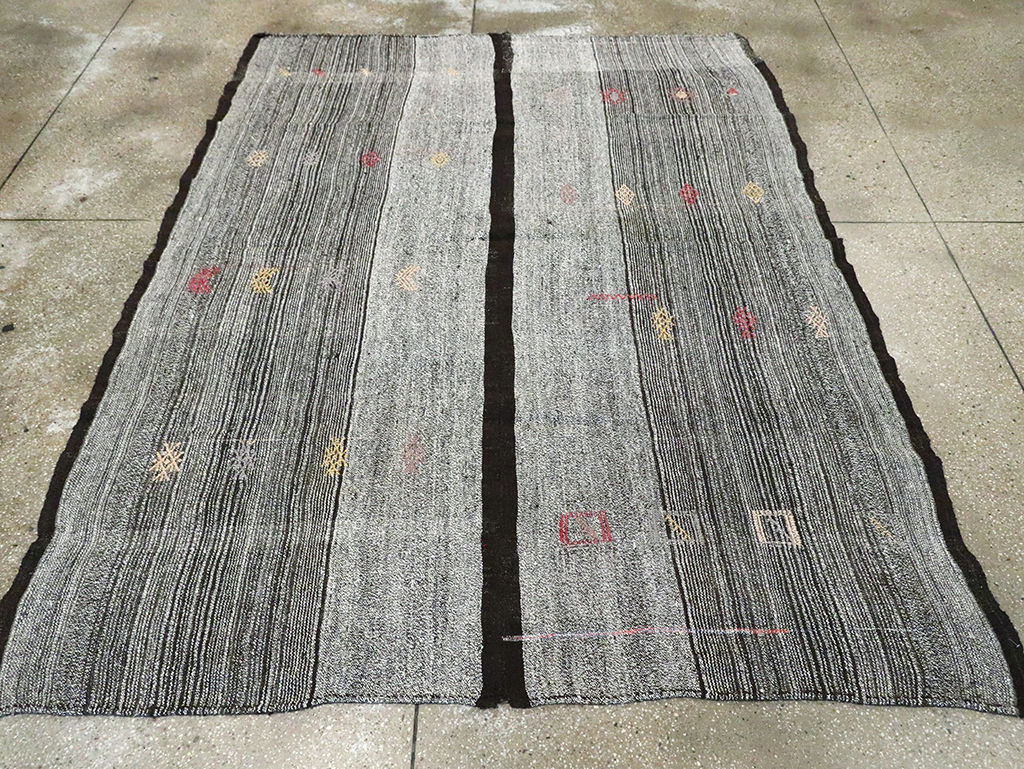 Mid-20th Century Turkish Flatweave Kilim, No.30075 - Staging