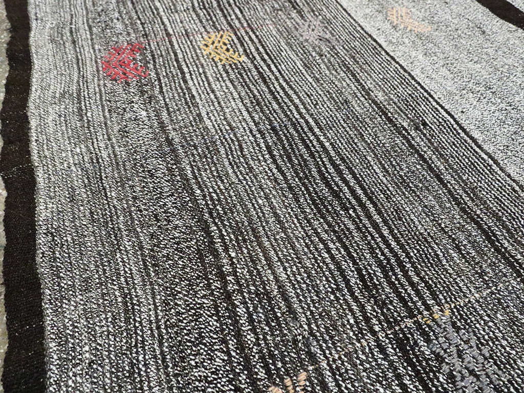 Mid-20th Century Turkish Flatweave Kilim, No.30075 - Staging