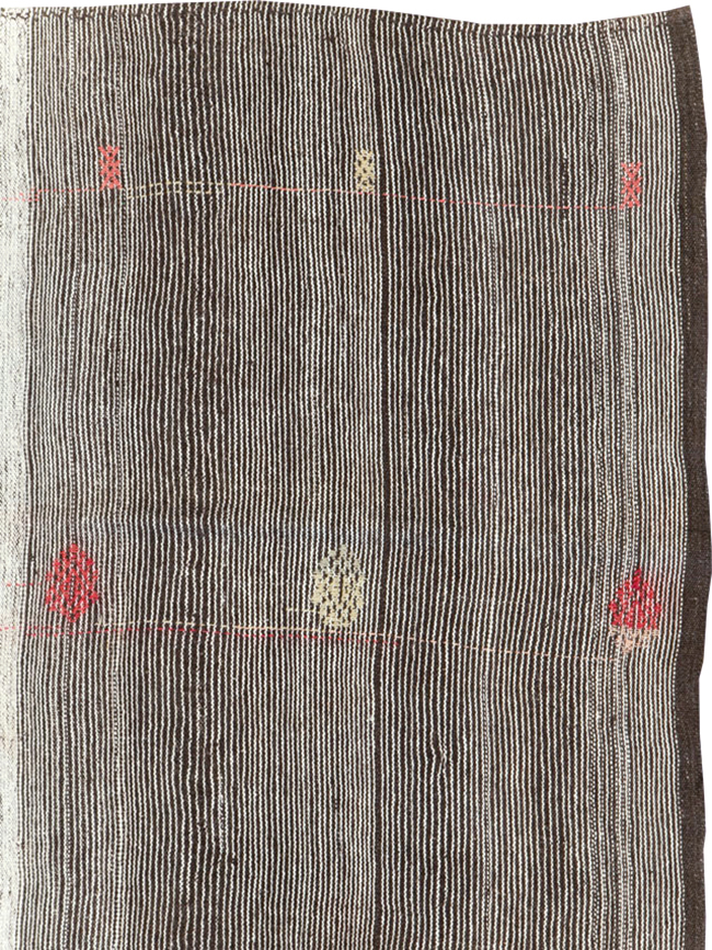 Mid-20th Century Handmade Turkish Flatweave Kilim, No.30076 - Staging