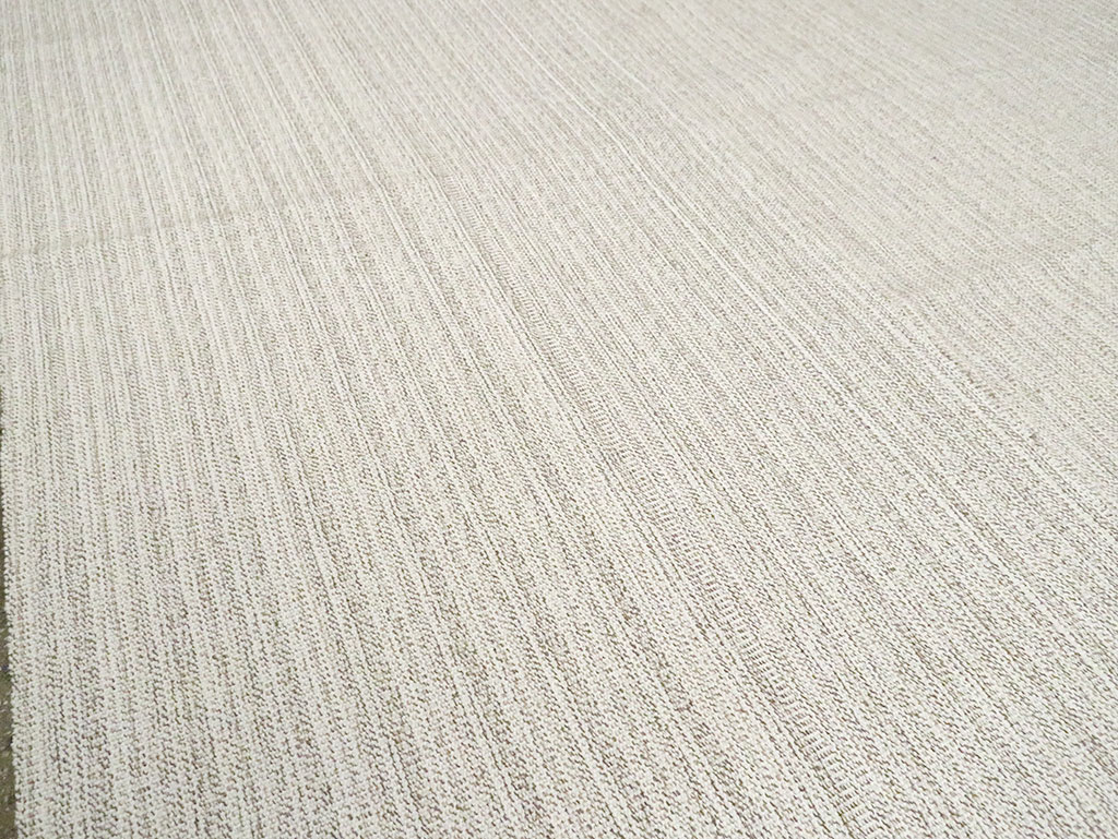 Vintage Turkish Flatweave Kilim Room Size Carpet, No.30092 - Staging