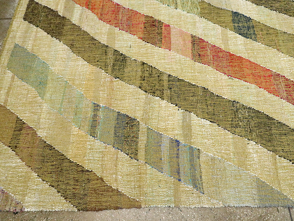 Large Contemporary Turkish Flat-Weave Kilim, No.30098 - Staging