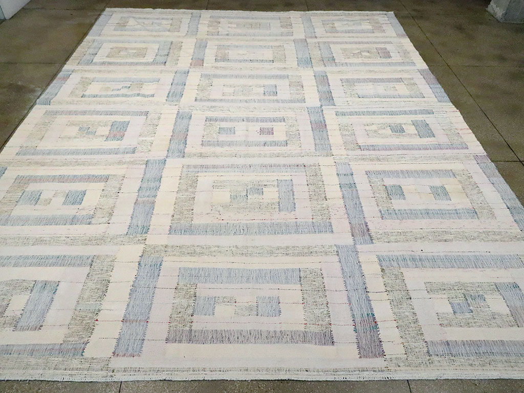 Contemporary Turkish Flatweave Kilim Large Room Size Carpet, No.30102 - Staging