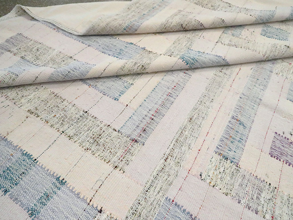 Contemporary Turkish Flatweave Kilim Large Room Size Carpet, No.30102 - Staging