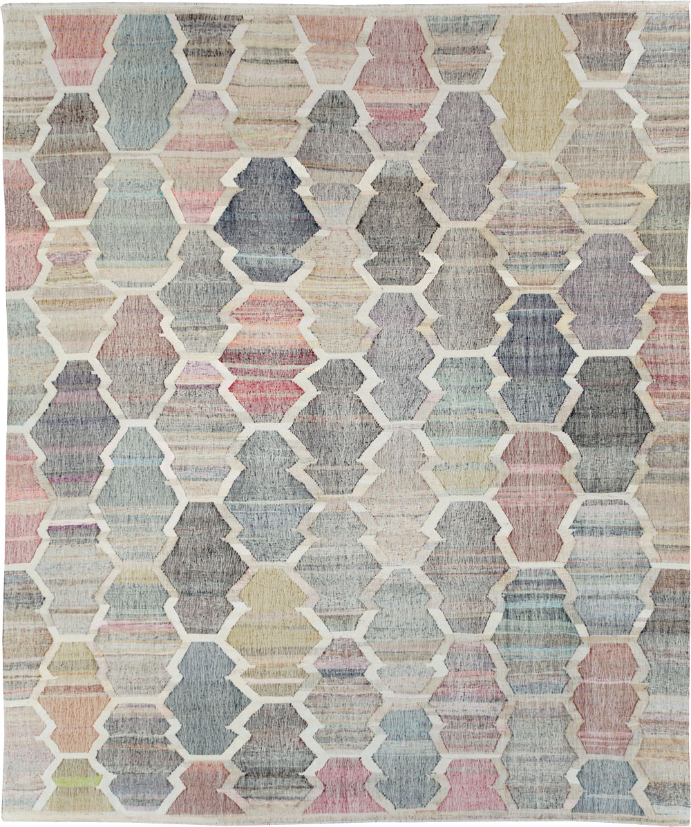 Contemporary Turkish Flatweave Kilim Large Room Size Carpet, No.30115 - Staging