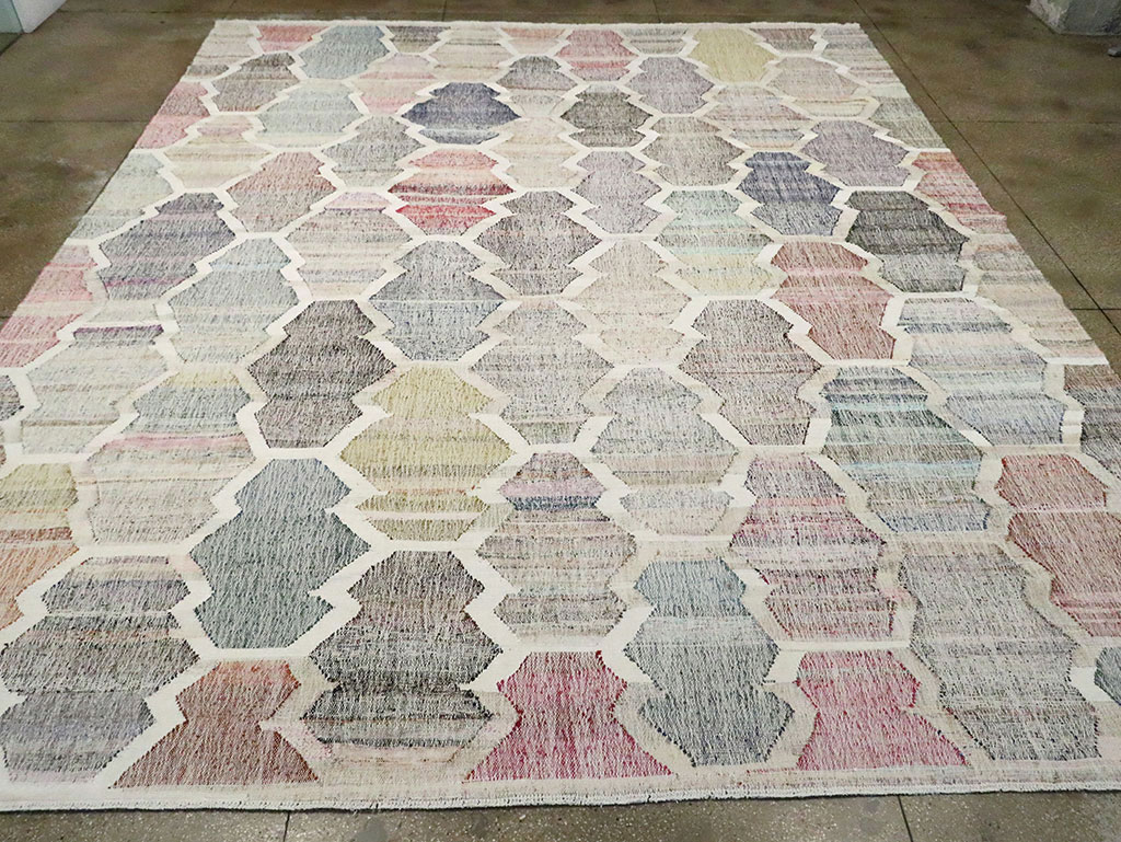 Contemporary Turkish Flatweave Kilim Large Room Size Carpet, No.30115 - Staging