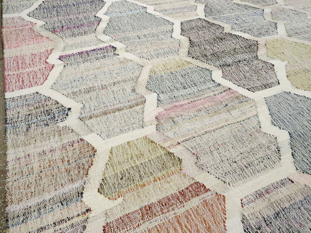 Contemporary Turkish Flatweave Kilim Large Room Size Carpet, No.30115 - Staging