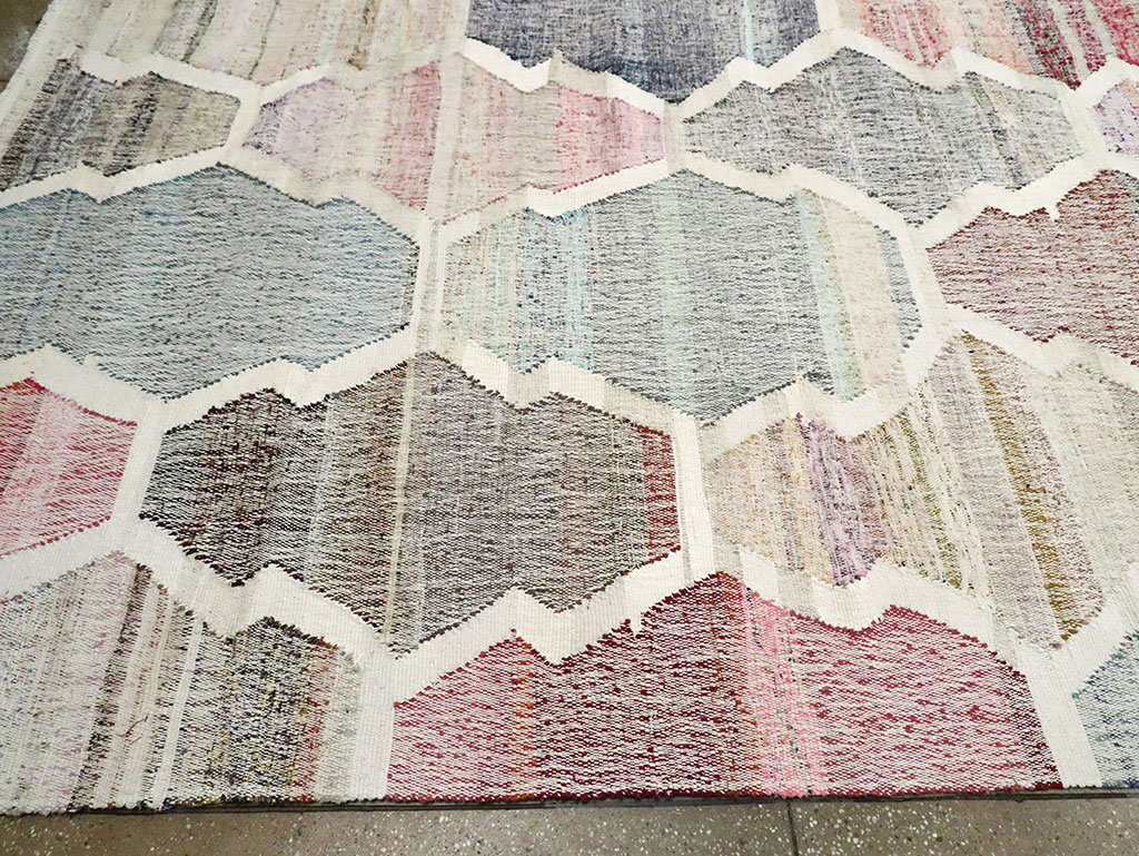 Contemporary Turkish Flatweave Kilim Large Room Size Carpet, No.30115 - Staging