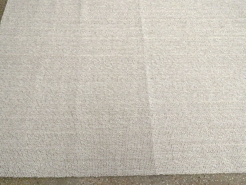 Mid-20th Century Handmade Turkish Flatweave Kilim, No.30122 - Staging