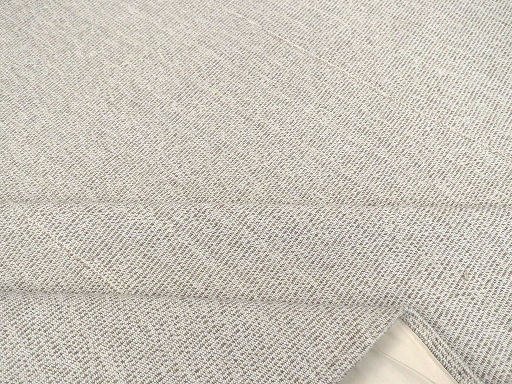 Mid-20th Century Handmade Turkish Flatweave Kilim, No.30122 - Staging