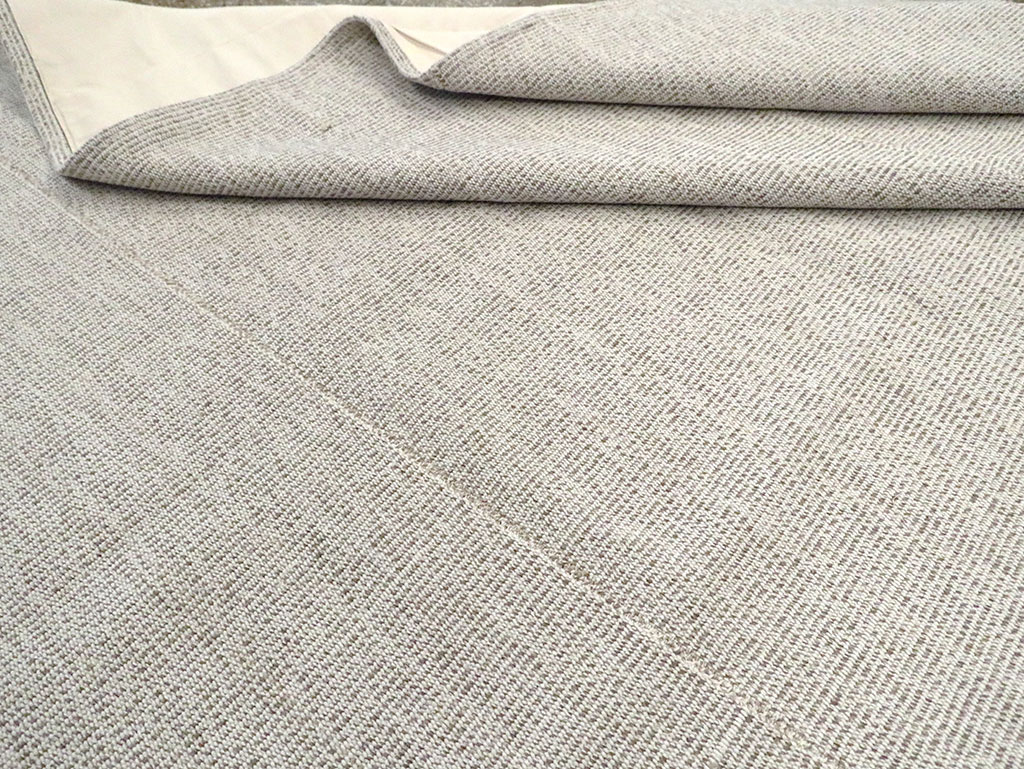 Mid-20th Century Handmade Turkish Flatweave Kilim, No.30122 - Staging