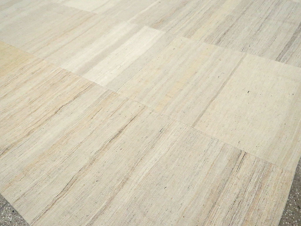 Vintage Turkish Flatweave Kilim Room Size Carpet, No.30123 - Staging