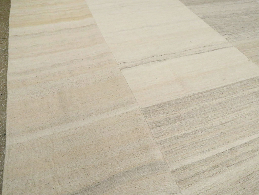 Vintage Turkish Flatweave Kilim Room Size Carpet, No.30125 - Staging