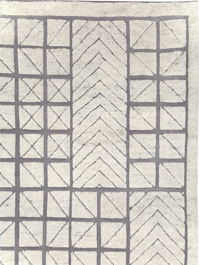 Contemporary Turkish Room Size Carpet, No.30128 - Staging