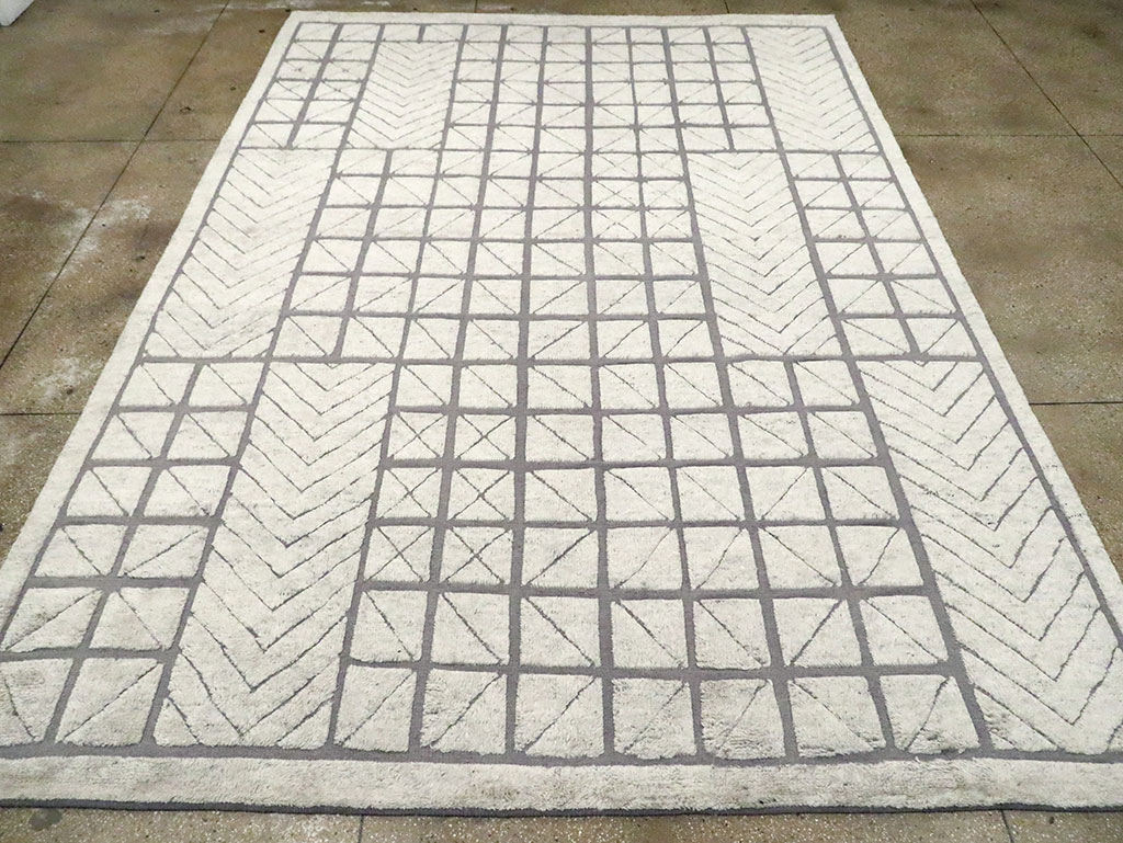 Contemporary Turkish Room Size Carpet, No.30128 - Staging