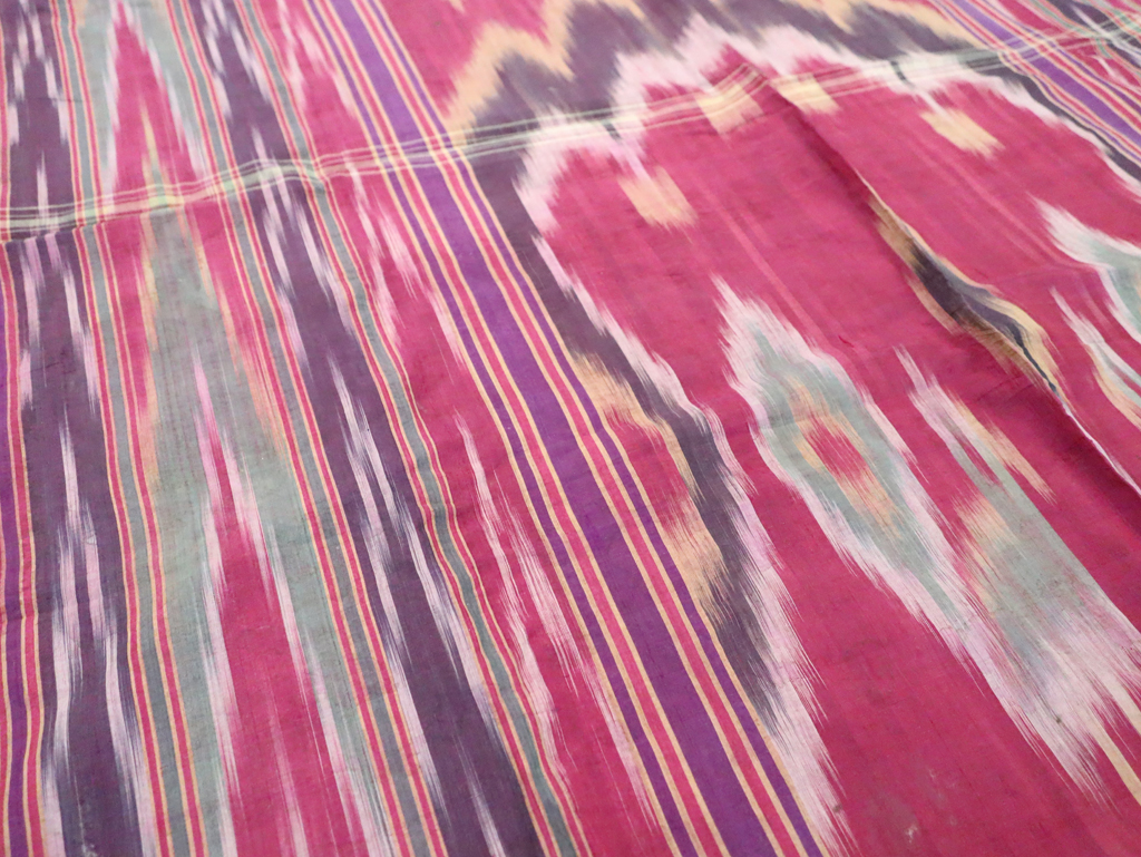Vintage Persian Yazd Silk Textile, No.30140 - Staging