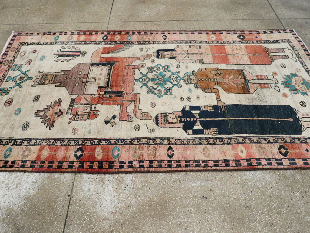 Vintage Persian Bakhtiari Pictorial Rug, No.30143 - Staging