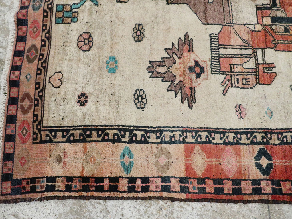 Vintage Persian Bakhtiari Pictorial Rug, No.30143 - Staging