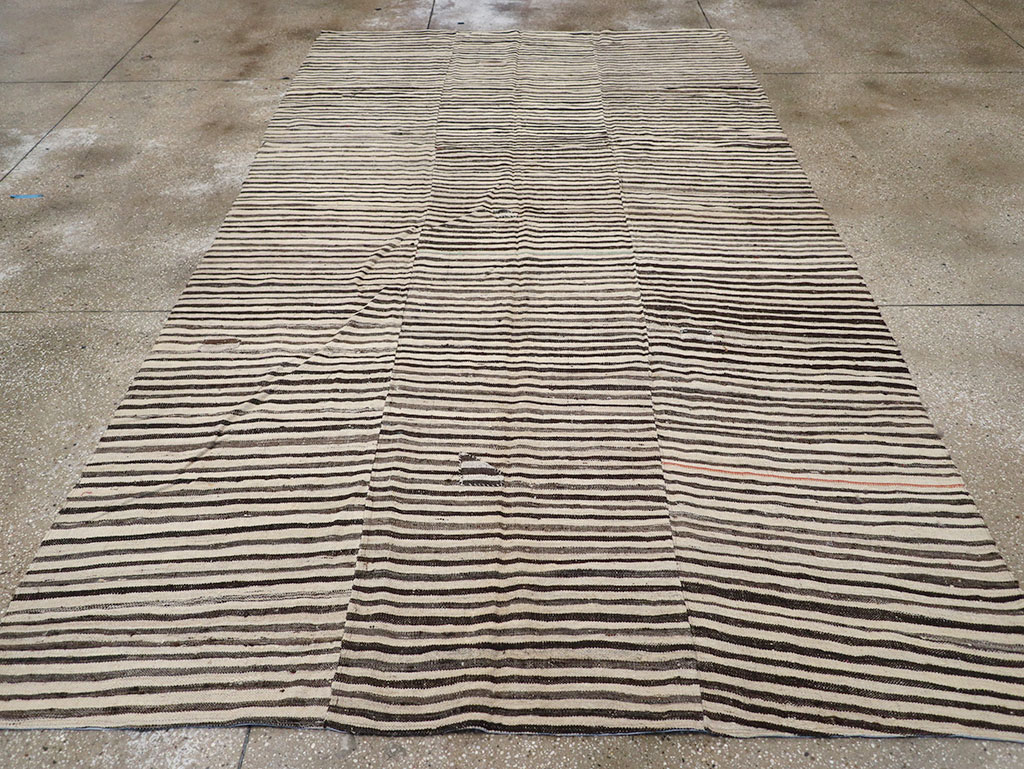 Vintage Persian Flatweave Kilim Room Size Carpet, No.30153 - Staging