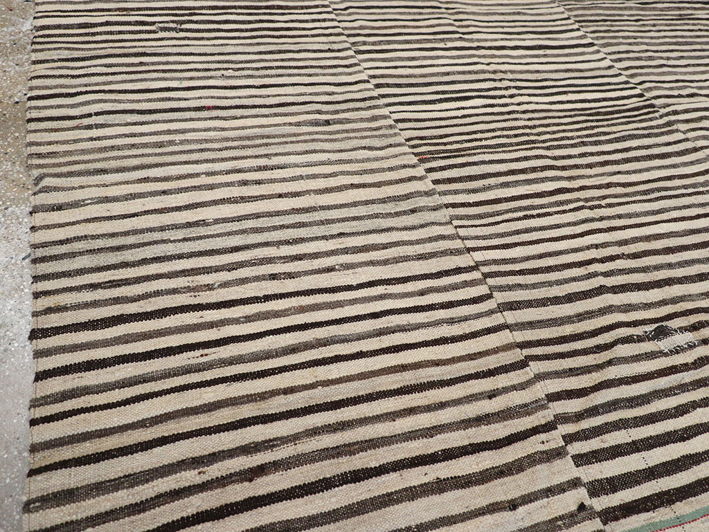 Vintage Persian Flatweave Kilim Room Size Carpet, No.30153 - Staging