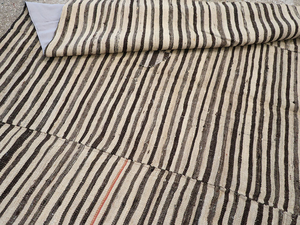 Vintage Persian Flatweave Kilim Room Size Carpet, No.30153 - Staging