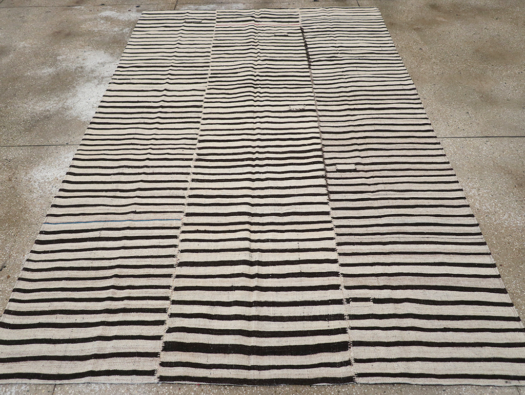 Vintage Persian Flatweave Kilim Accent Rug, No.30157 - Staging