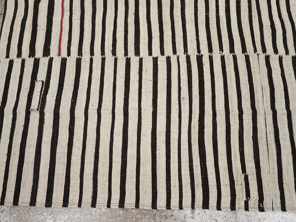 Vintage Persian Flatweave Kilim Accent Rug, No.30157 - Staging