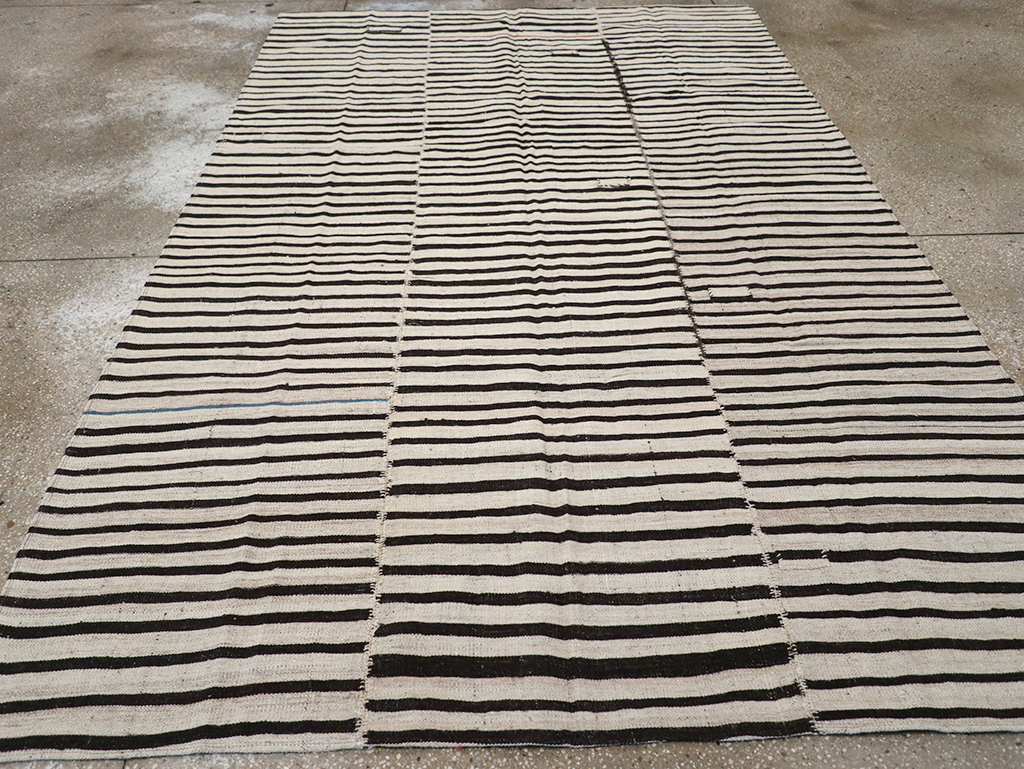 Vintage Persian Flatweave Kilim Accent Rug, No.30157 - Staging