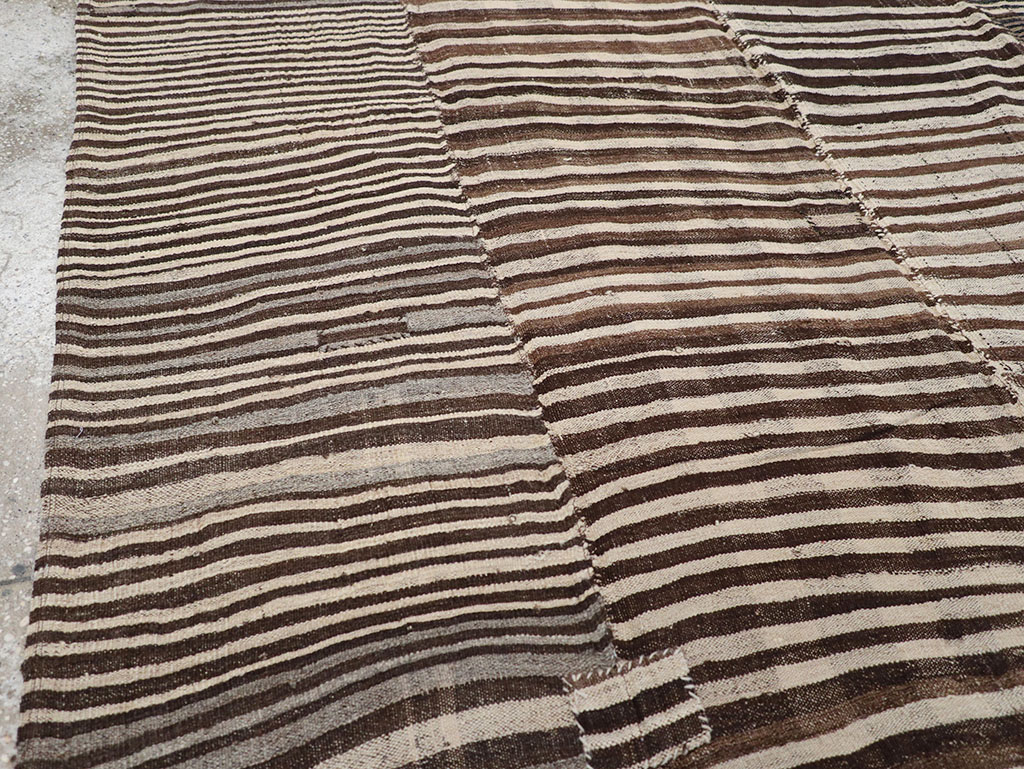 Vintage Persian Flatweave Kilim Room Size Carpet, No.30161 - Staging