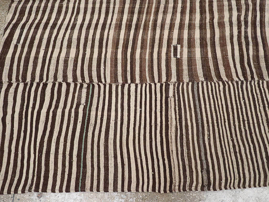 Vintage Persian Flatweave Kilim Room Size Carpet, No.30161 - Staging