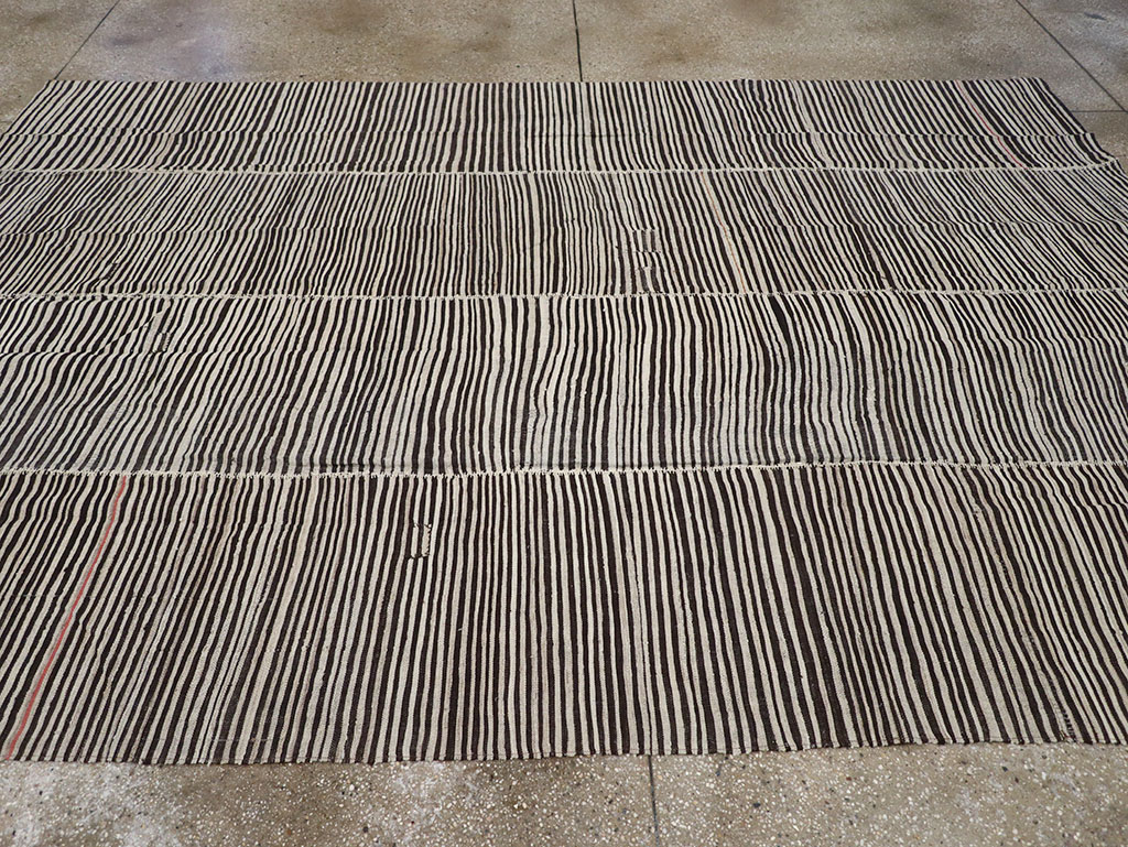 Vintage Persian Flatweave Kilim Accent Carpet, No.30162 - Staging