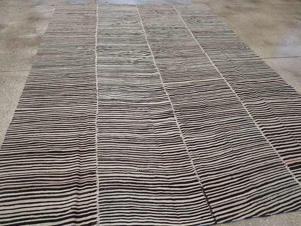 Vintage Persian Flatweave Kilim Accent Carpet, No.30162 - Staging