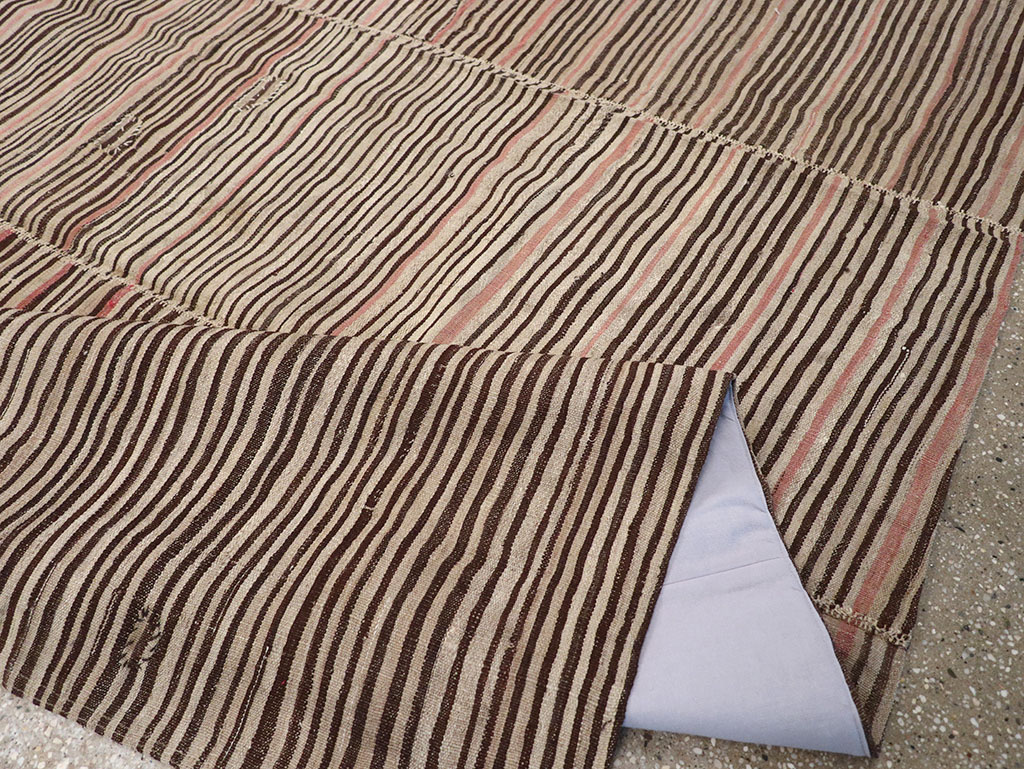 Vintage Persian Flatweave Kilim Room Size Carpet, No.30171 - Staging