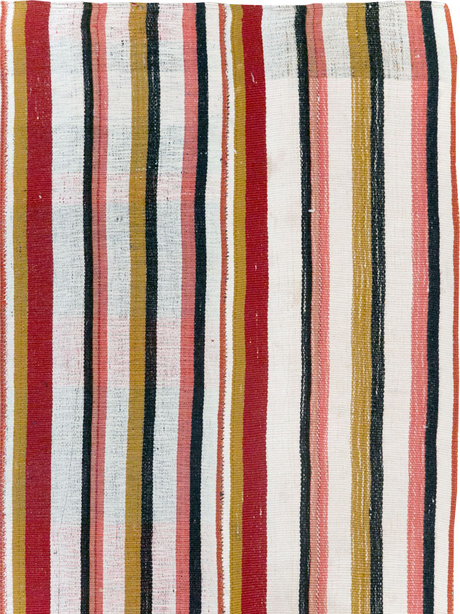 Vintage Turkish Kilim Accent Rug, No.30173 - Staging