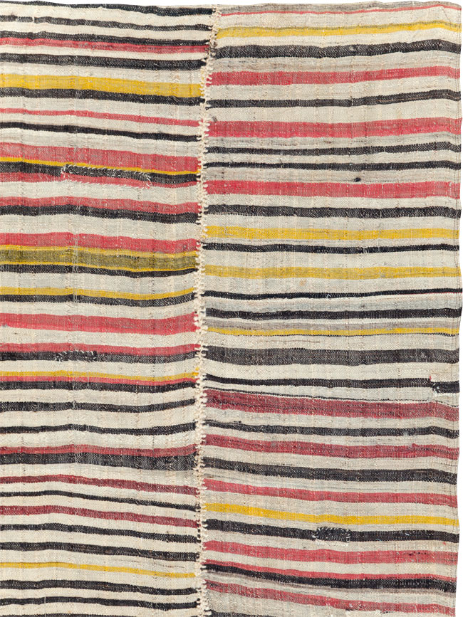 Vintage Persian Flatweave Kilim Accent Rug, No.30174 - Staging