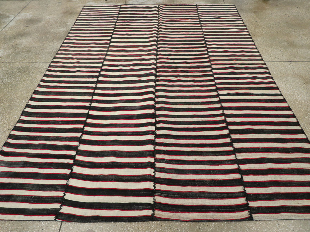 Vintage Persian Flatweave Kilim Accent Carpet, No.30176 - Staging