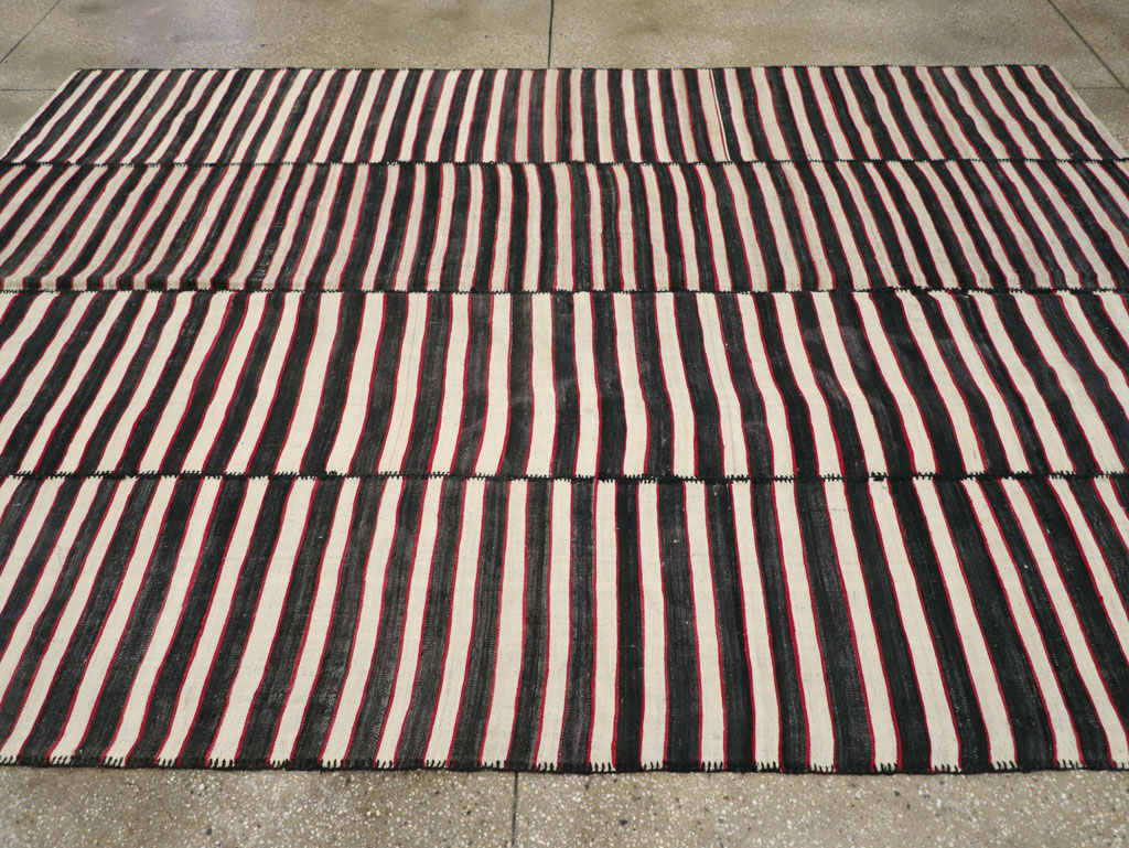 Vintage Persian Flatweave Kilim Accent Carpet, No.30176 - Staging