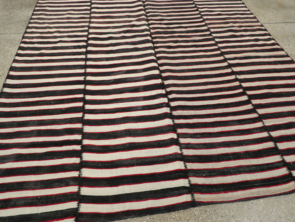 Vintage Persian Flatweave Kilim Accent Carpet, No.30176 - Staging