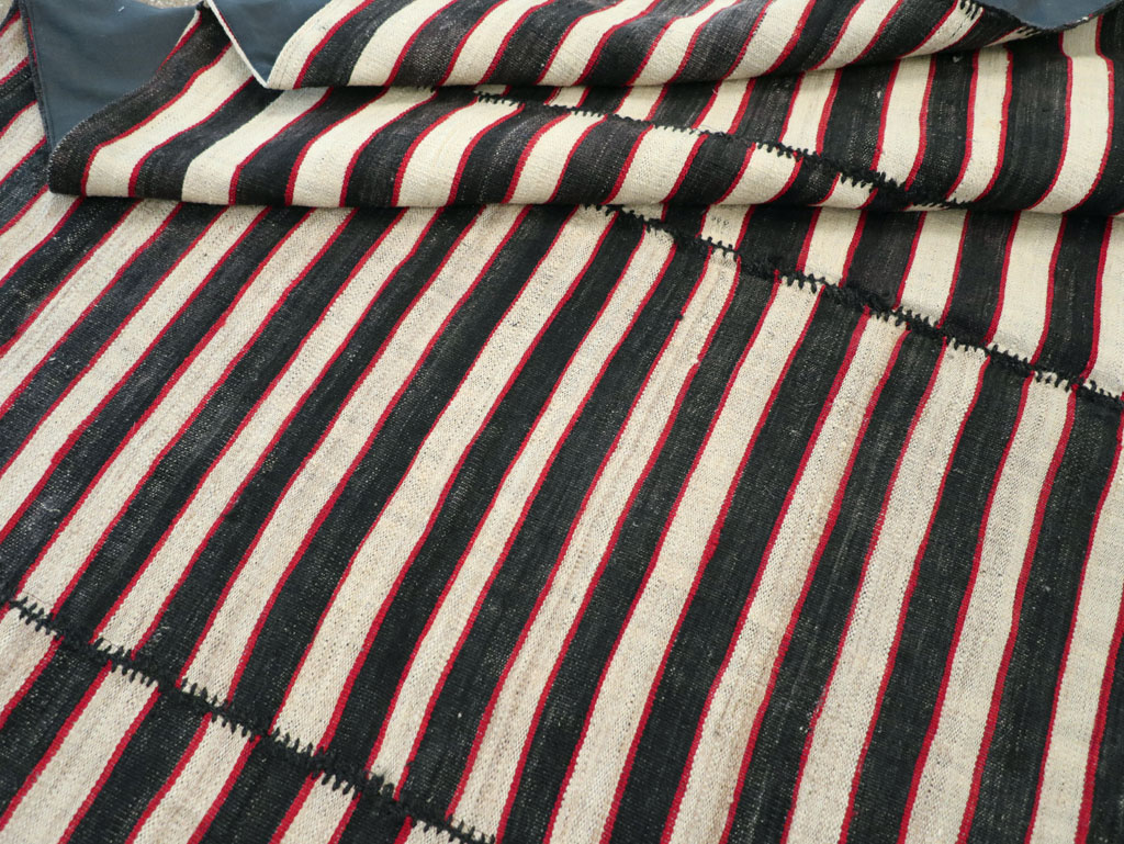 Vintage Persian Flatweave Kilim Accent Carpet, No.30176 - Staging