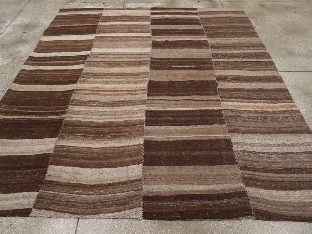 Contemporary Turkish Flatweave Kilim Small Room Size Carpet, No.30181 - Staging