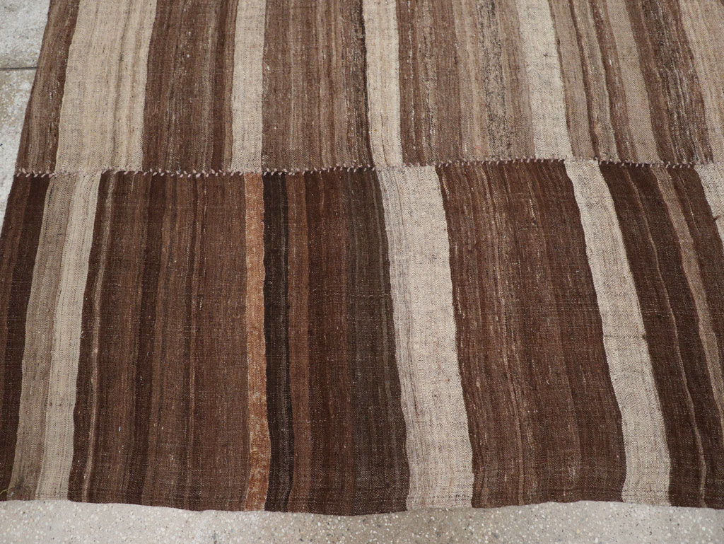 Contemporary Turkish Flatweave Kilim Small Room Size Carpet, No.30181 - Staging