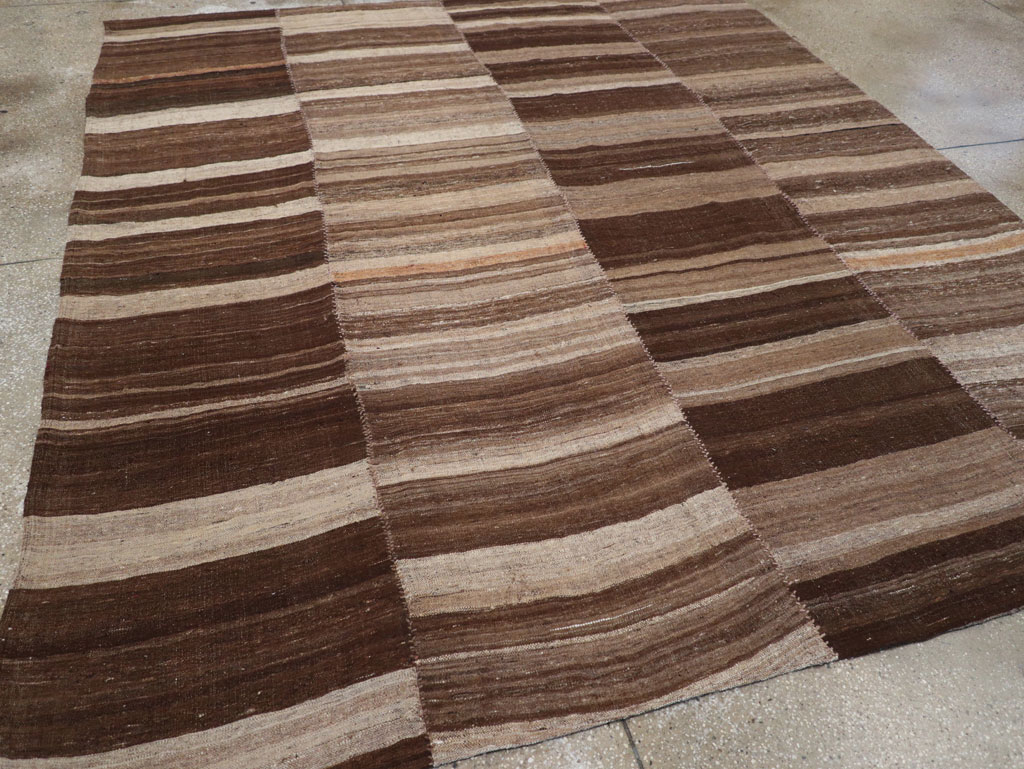 Contemporary Turkish Flatweave Kilim Small Room Size Carpet, No.30181 - Staging