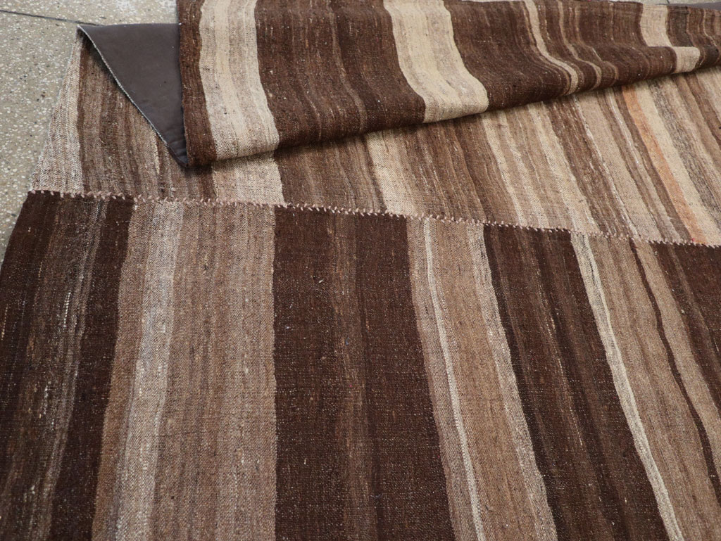 Contemporary Turkish Flatweave Kilim Small Room Size Carpet, No.30181 - Staging