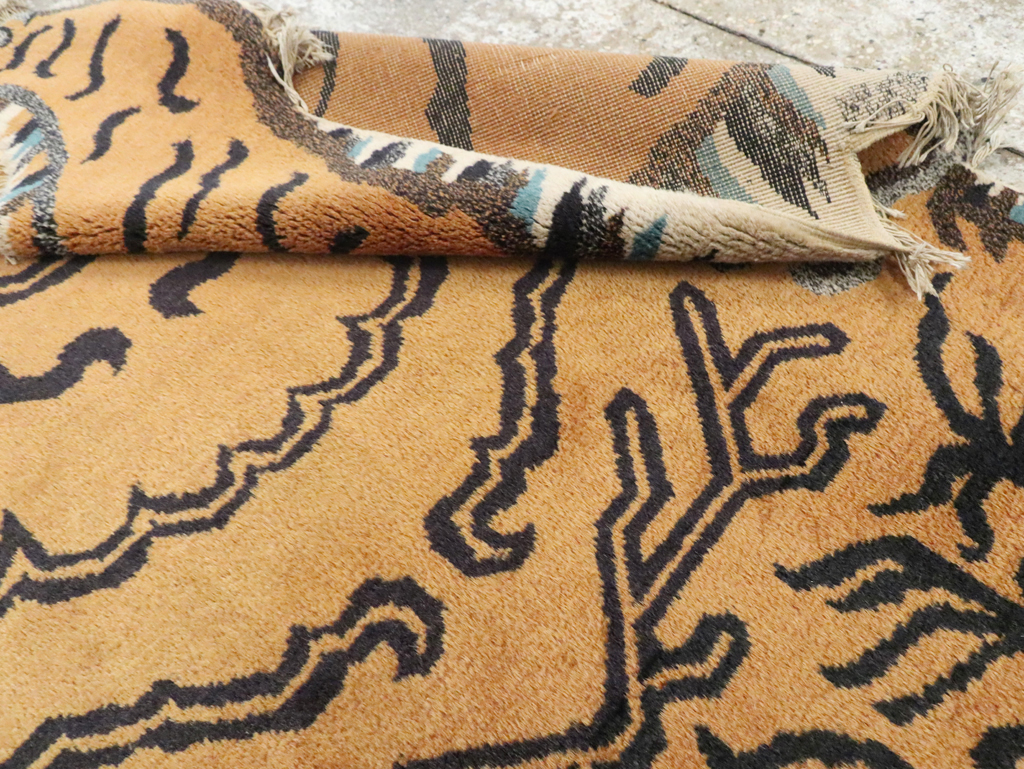 Vintage Pictorial Tibetan Rug, No.30210 - Staging