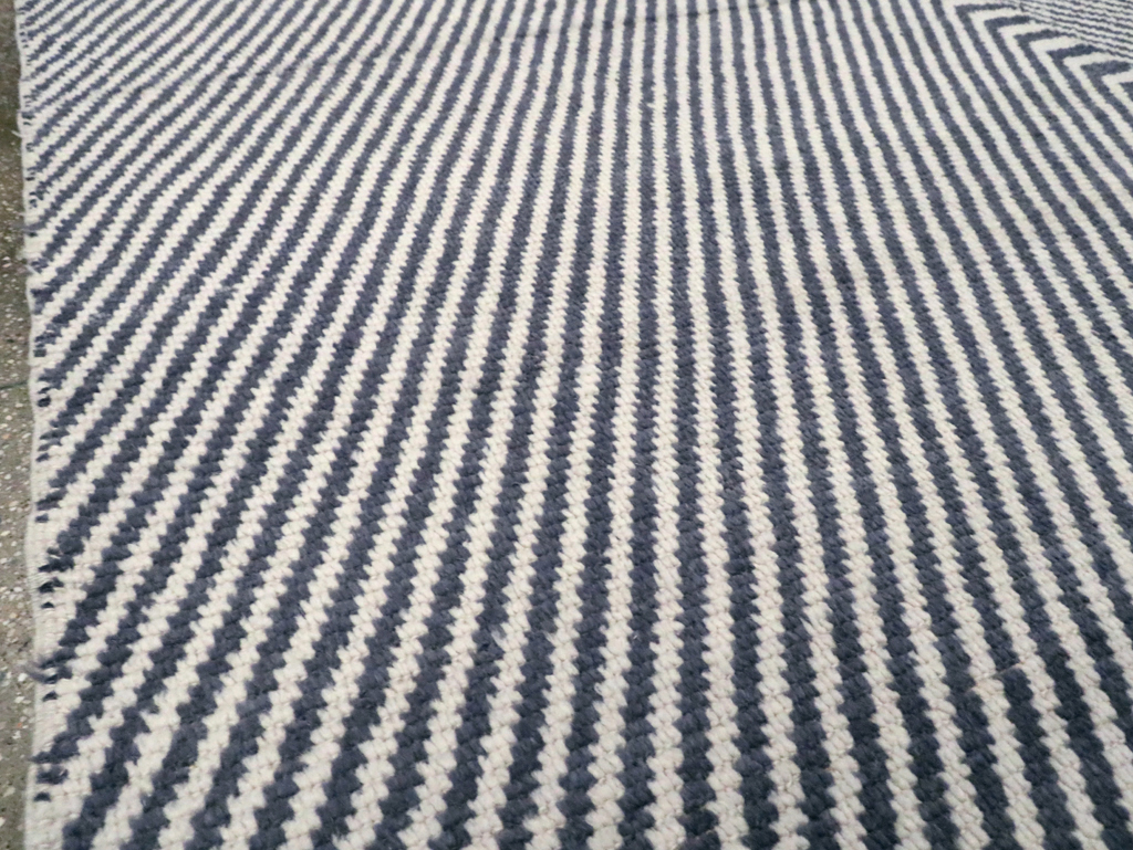 Modern Turkish Room Size Carpet, No.30216 - Staging