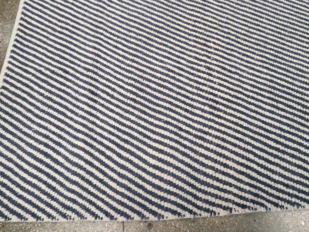 Modern Turkish Room Size Carpet, No.30216 - Staging