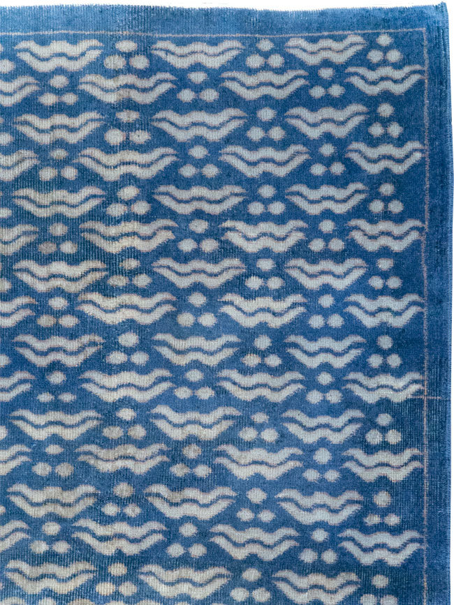 Vintage Turkish Anatolian Small Room Size Carpet, No.30221 - Staging